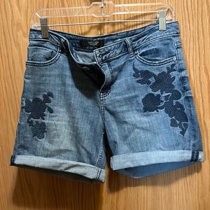 Simply Vera Wang shorts